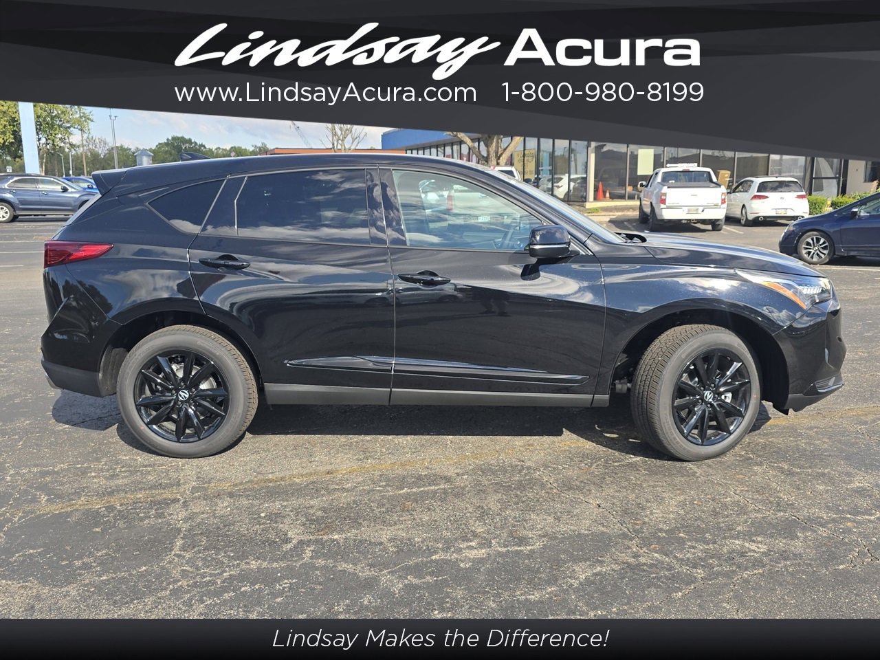 New 2025 Acura RDX SH-AWD image 3