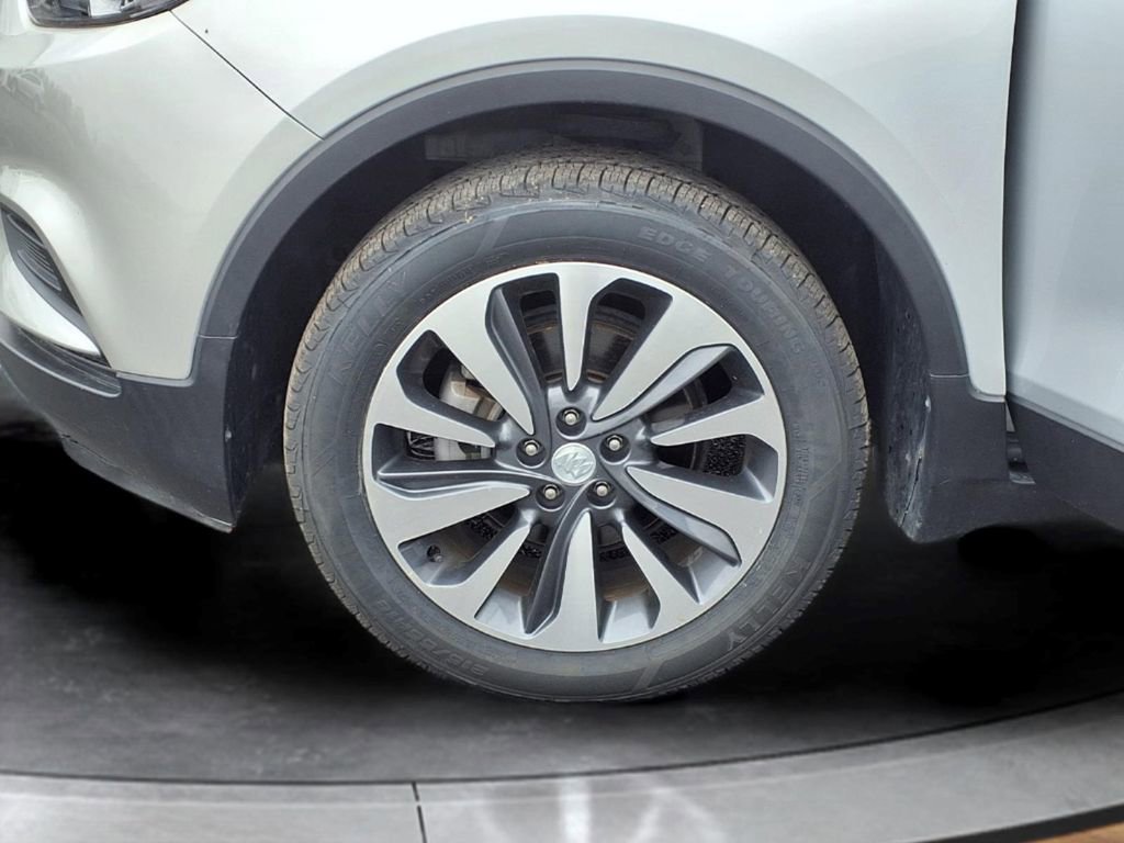 Certified 2021 Buick Encore Preferred w/ Safety Package FWD image 17