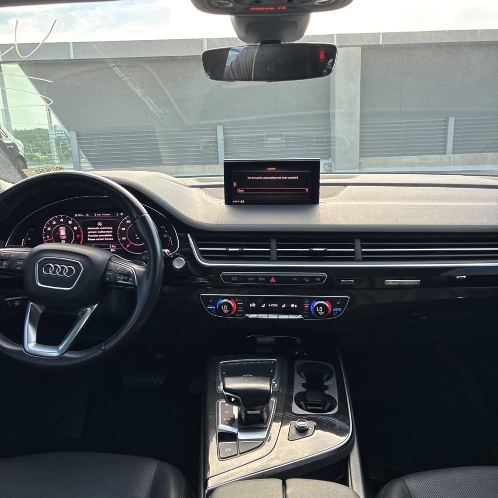 Used 2017 Audi Q7 3.0T Prestige AWD/4WD image 7
