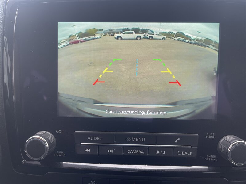 Used 2023 Nissan Frontier SV AWD/4WD image 17