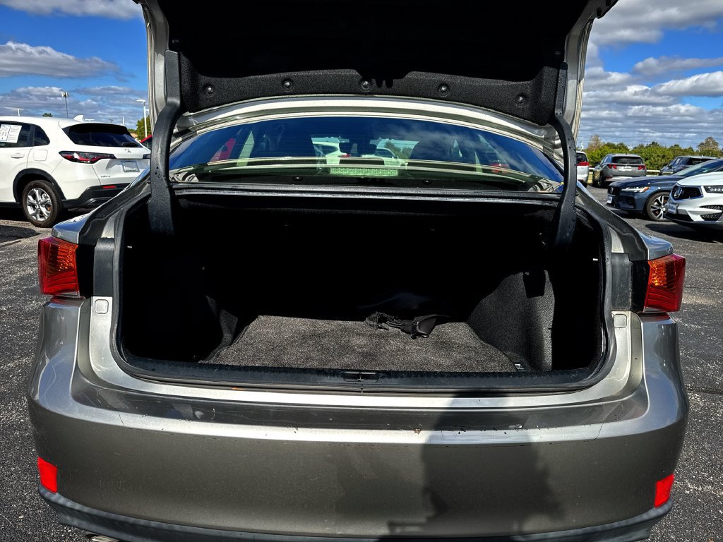 Used 2018 Lexus IS 300 w/ Accessory Package 2 RWD image 23