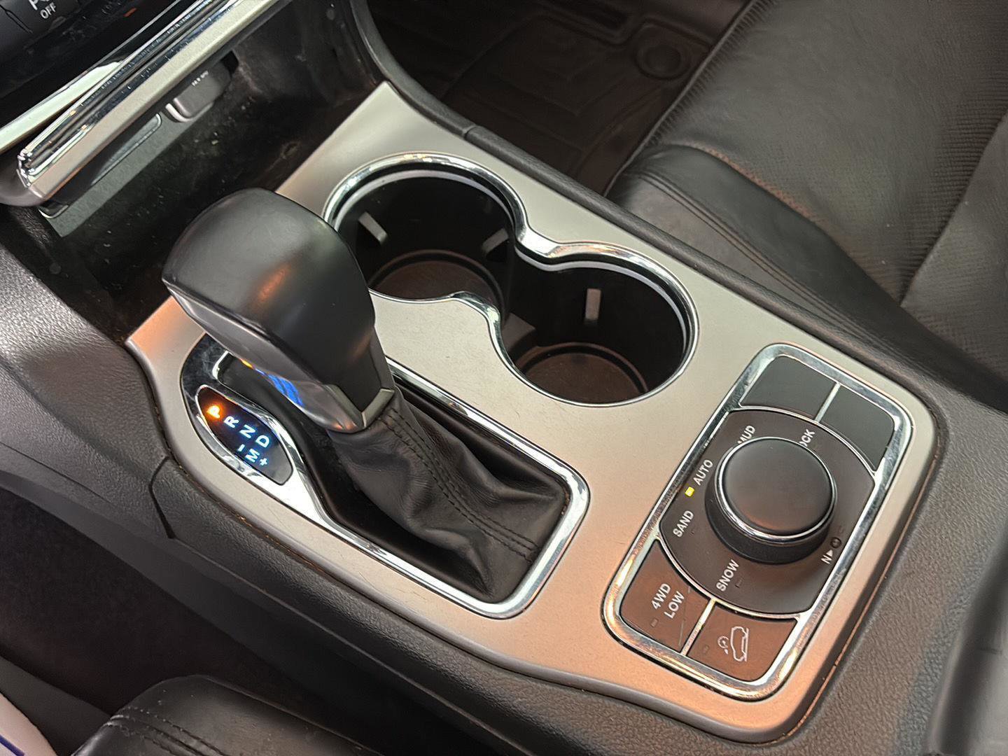 Used 2019 Jeep Grand Cherokee Limited w/ Luxury Group II image 39