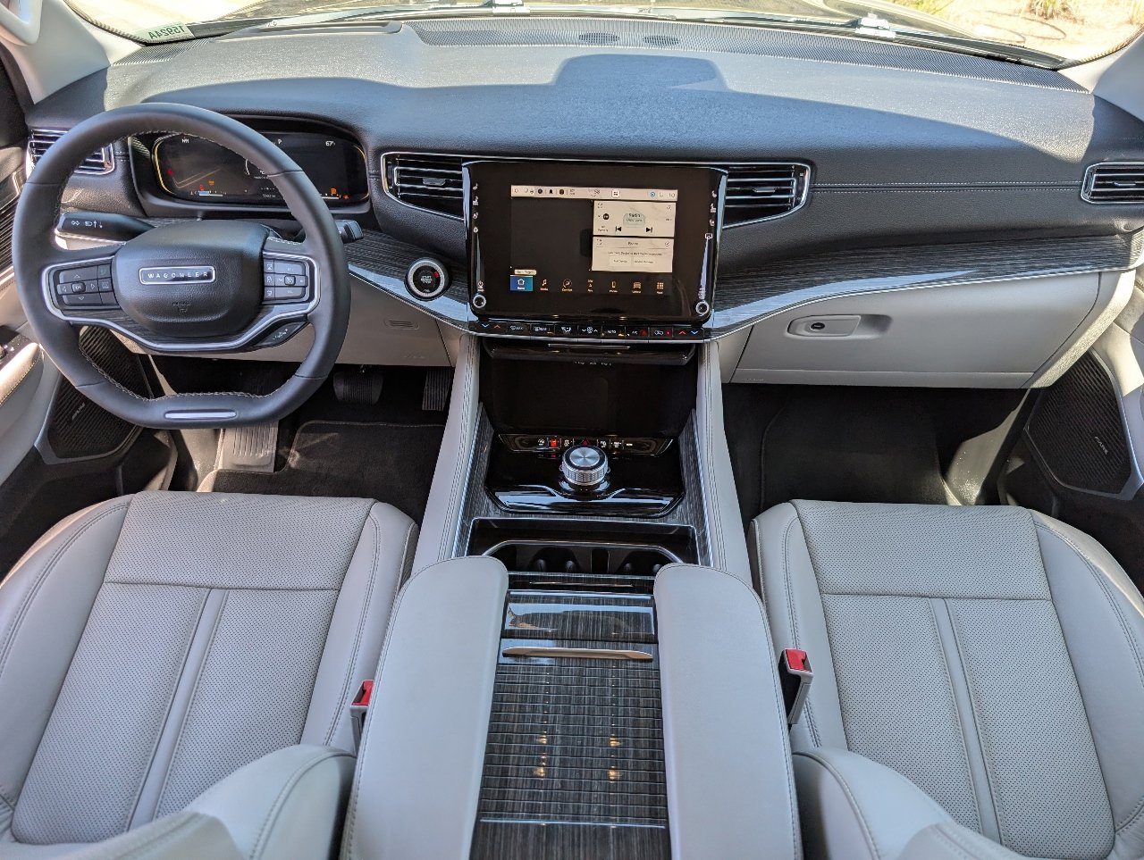 Used 2022 Jeep Wagoneer Series III image 4