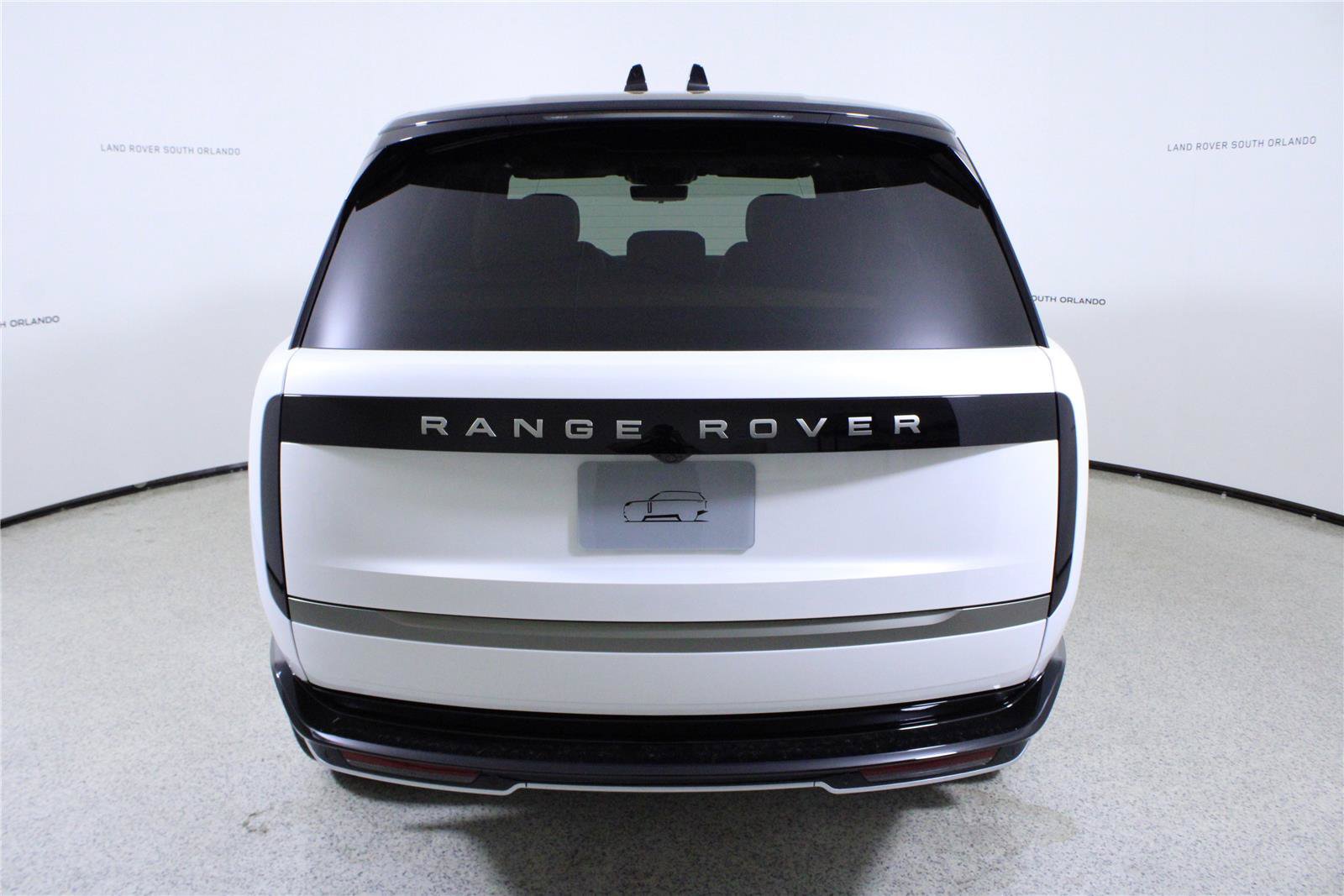New 2026 Land Rover Range Rover SE AWD/4WD image 6