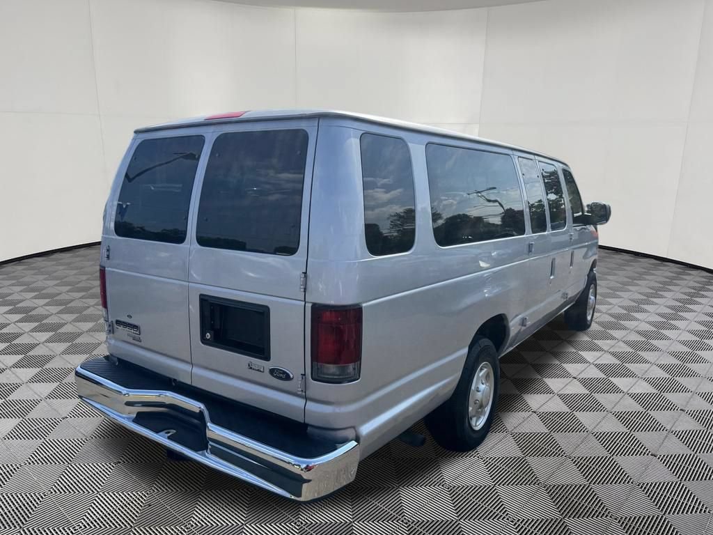 Used 2012 Ford E-350 and Econoline 350 XLT RWD image 5