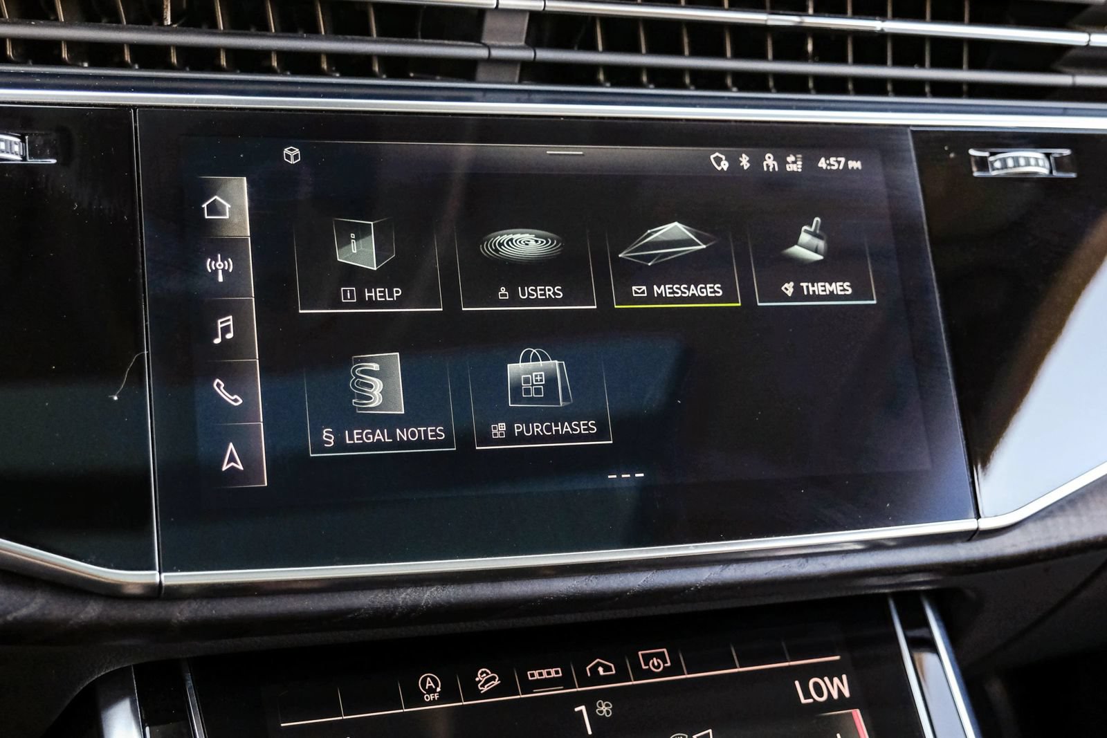 Used 2023 Audi Q8 Premium w/ Convenience Package AWD/4WD image 29