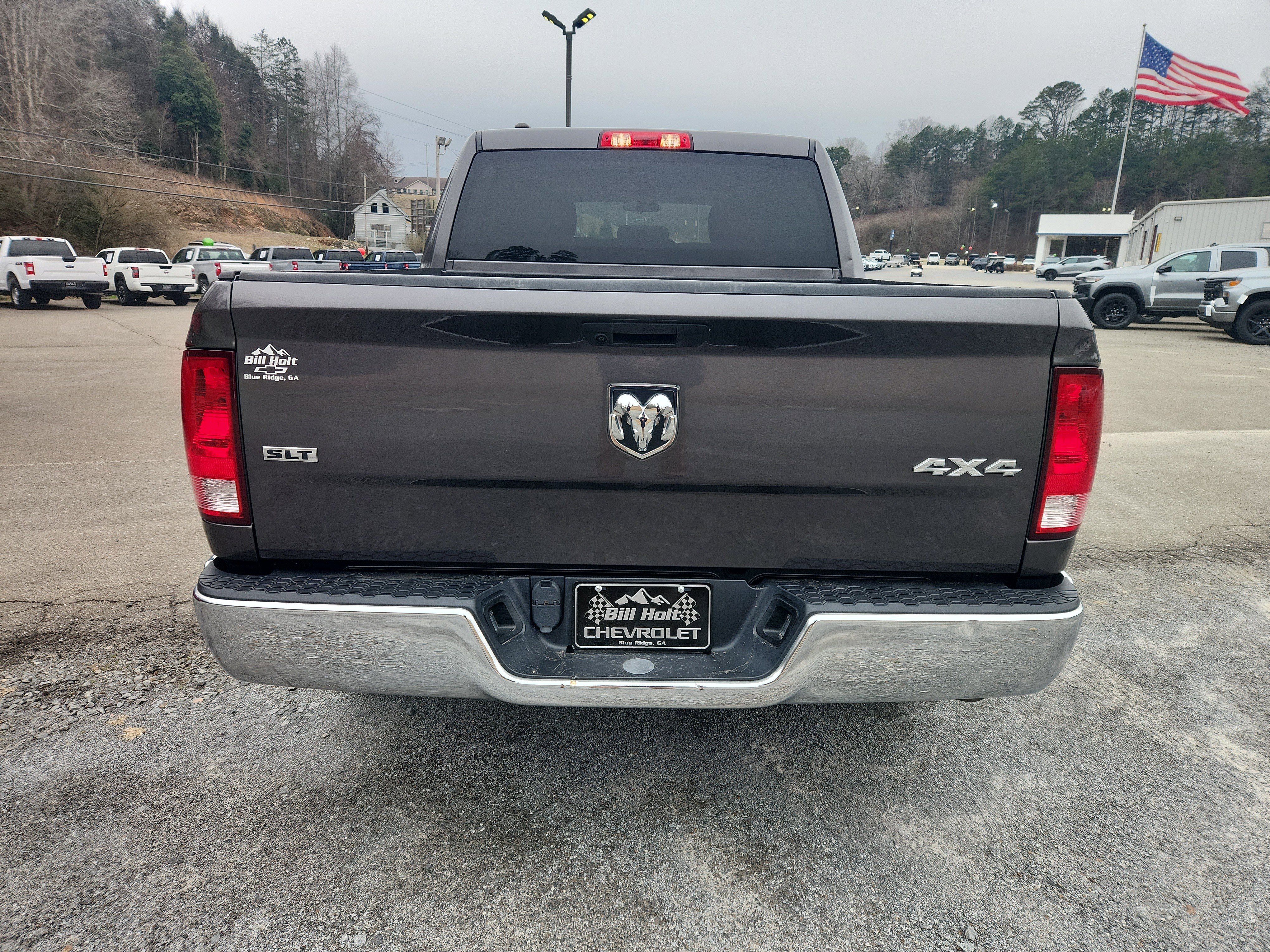 Used 2021 RAM 1500 Classic SLT image 4