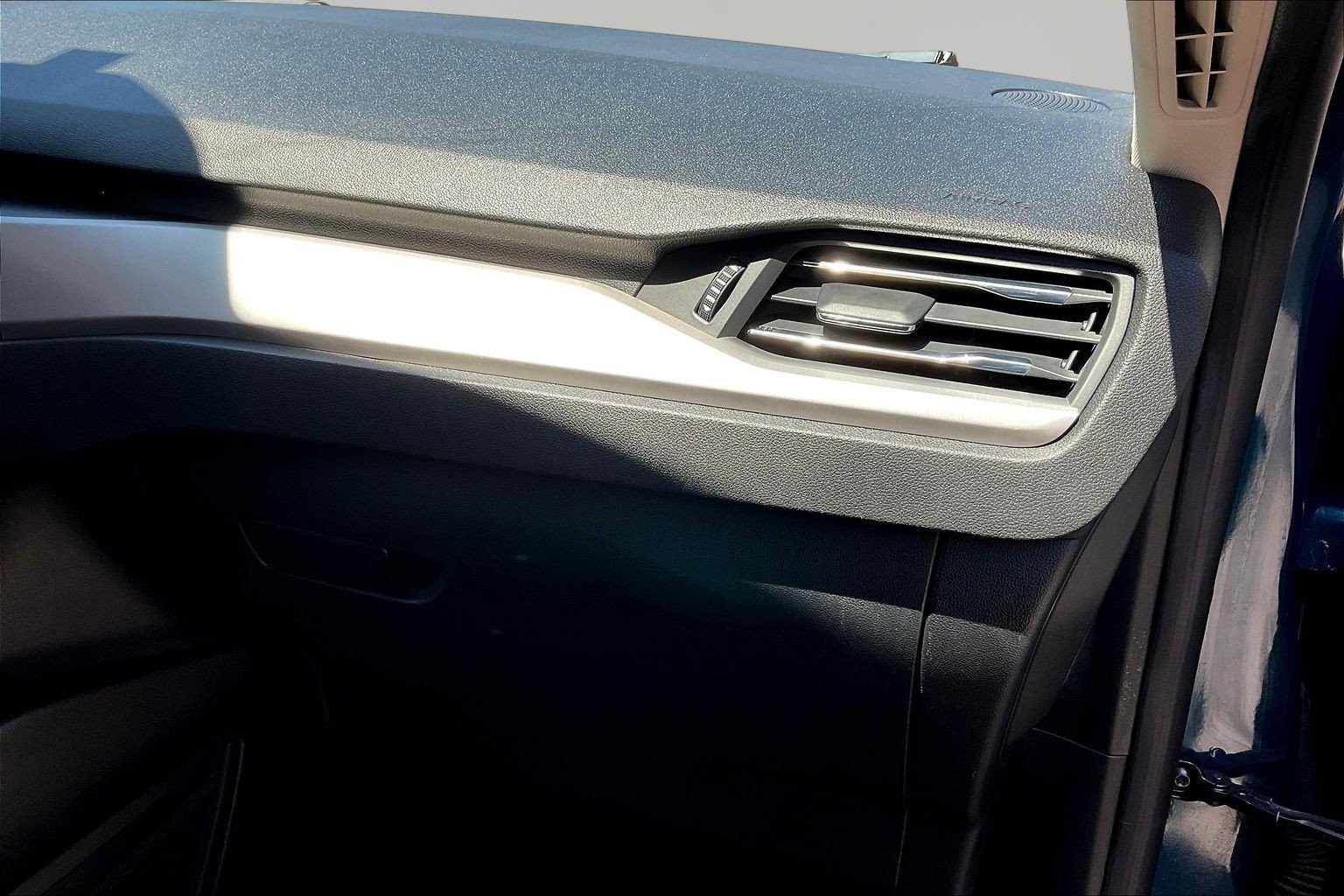 Used 2020 Ford Escape SEL FWD image 26