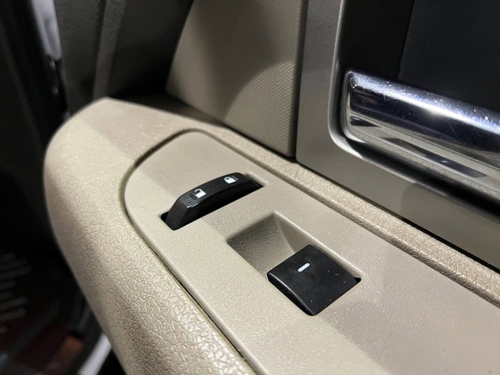 Used 2010 Ford F150 XLT image 10
