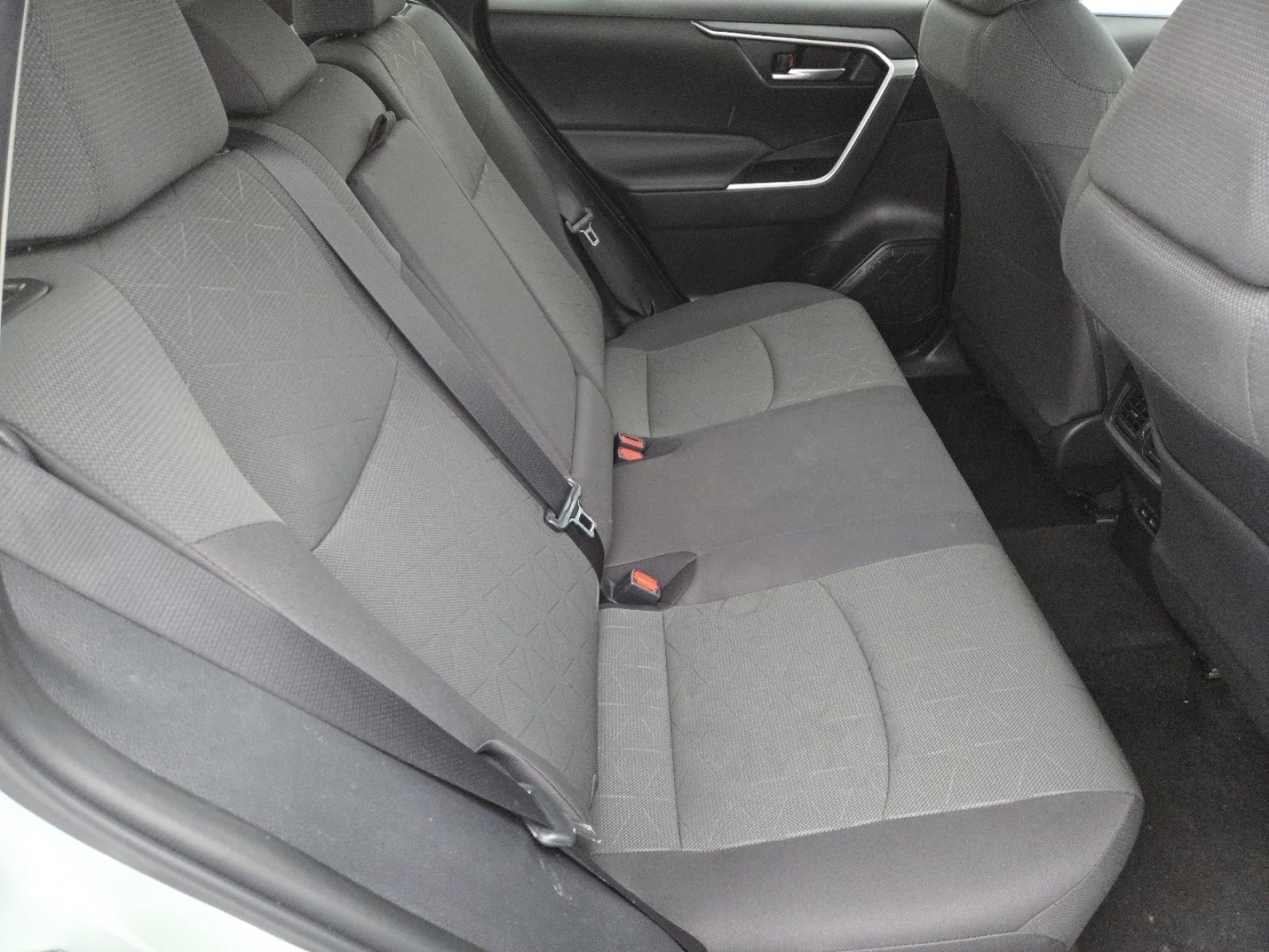 Used 2023 Toyota RAV4 XLE image 21