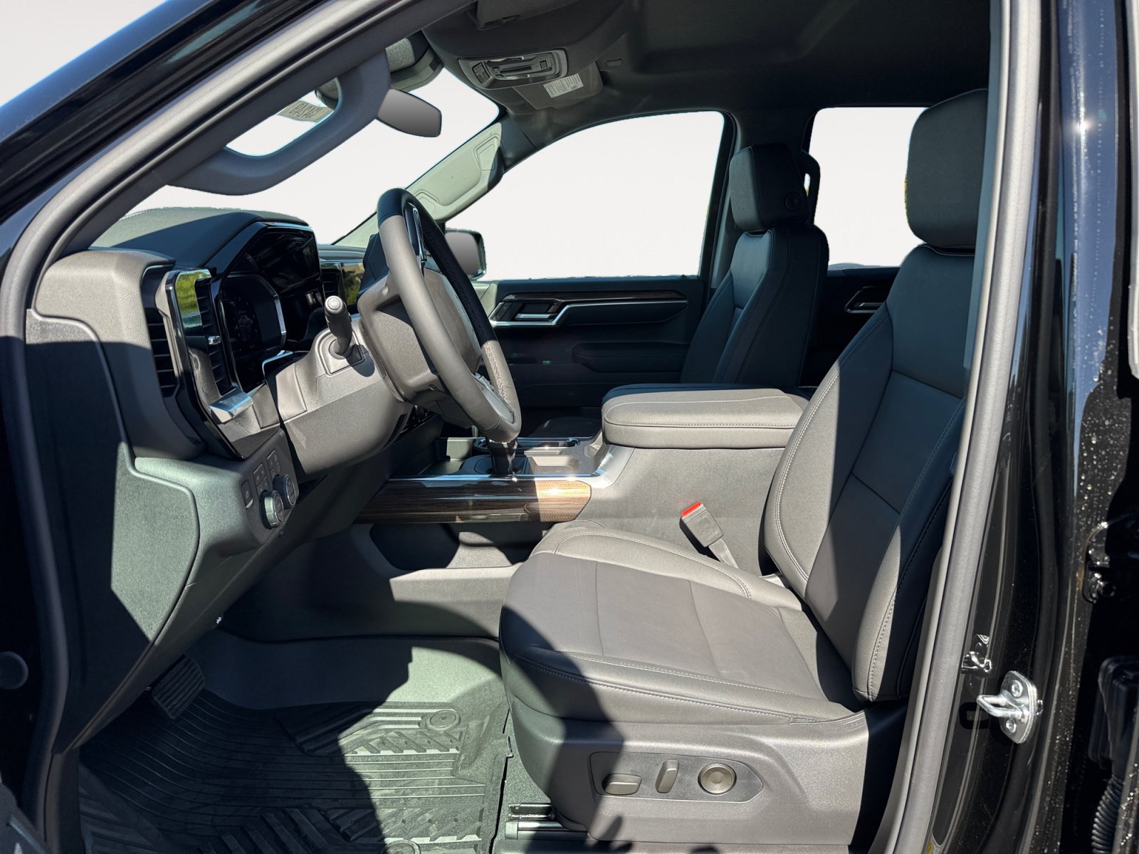 New 2026 Chevrolet Silverado 1500 RST w/ RST All Star Premium Package AWD/4WD image 10