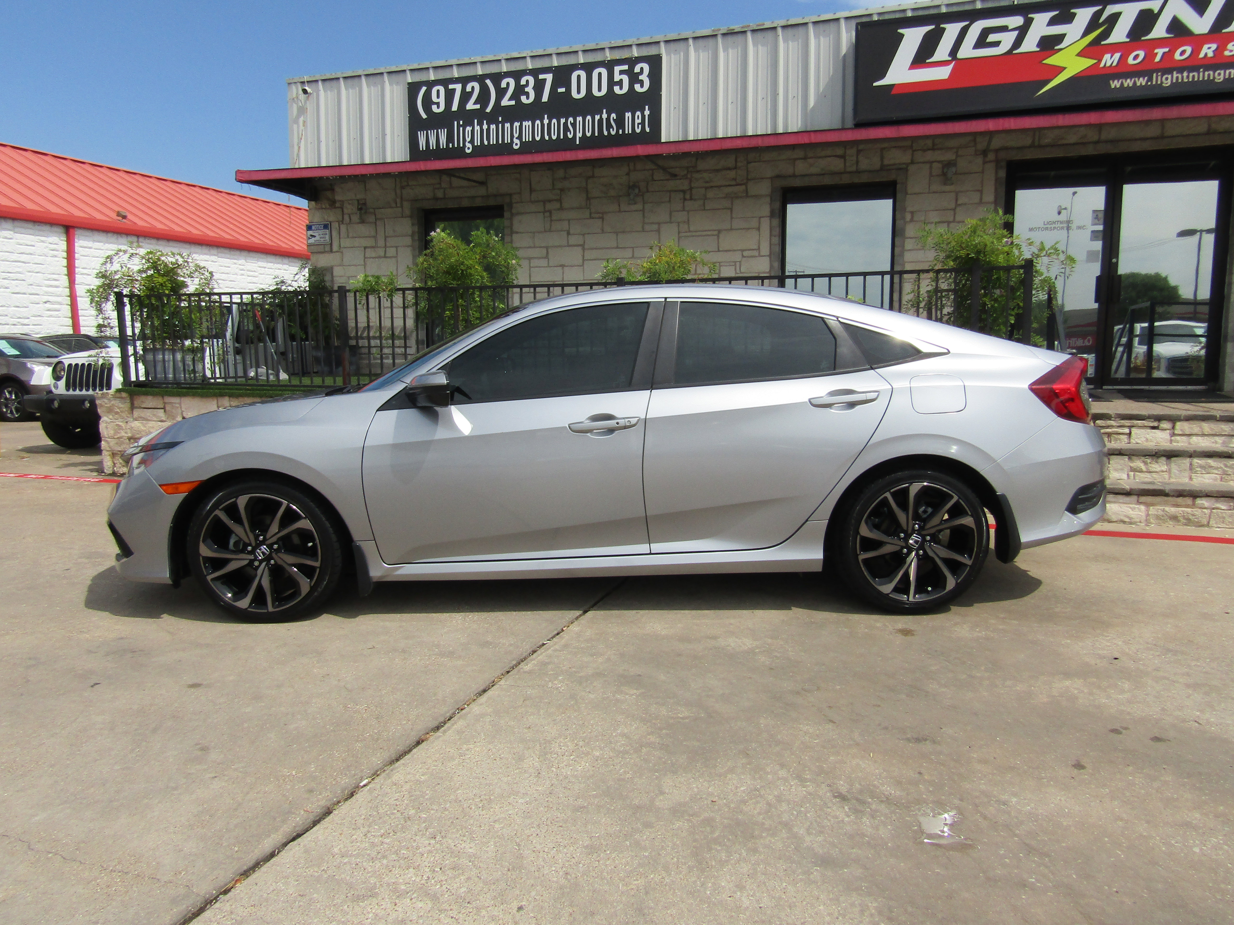 Used 2020 Honda Civic Sport image 2