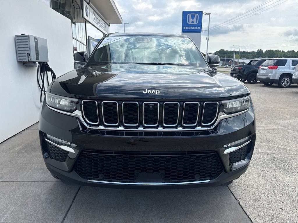 Used 2025 Jeep Grand Cherokee Limited w/ Luxury Tech Group II AWD/4WD image 7