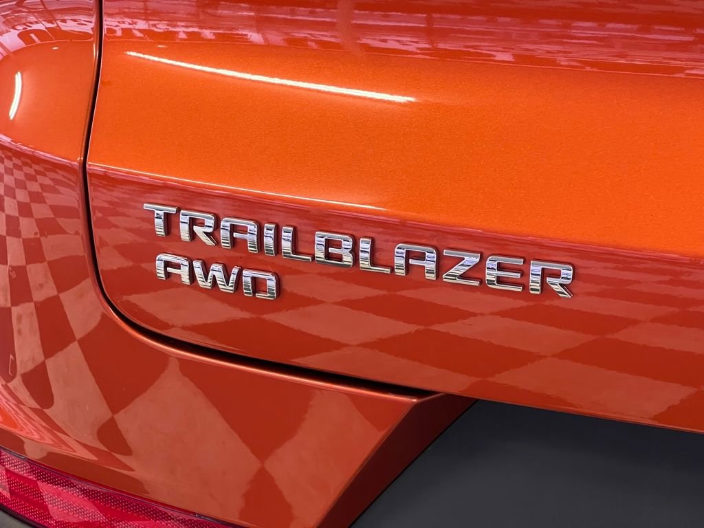 Used 2023 Chevrolet TrailBlazer LT w/ Convenience Package image 44