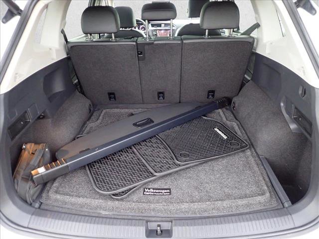 Used 2019 Volkswagen Tiguan SEL Premium image 7