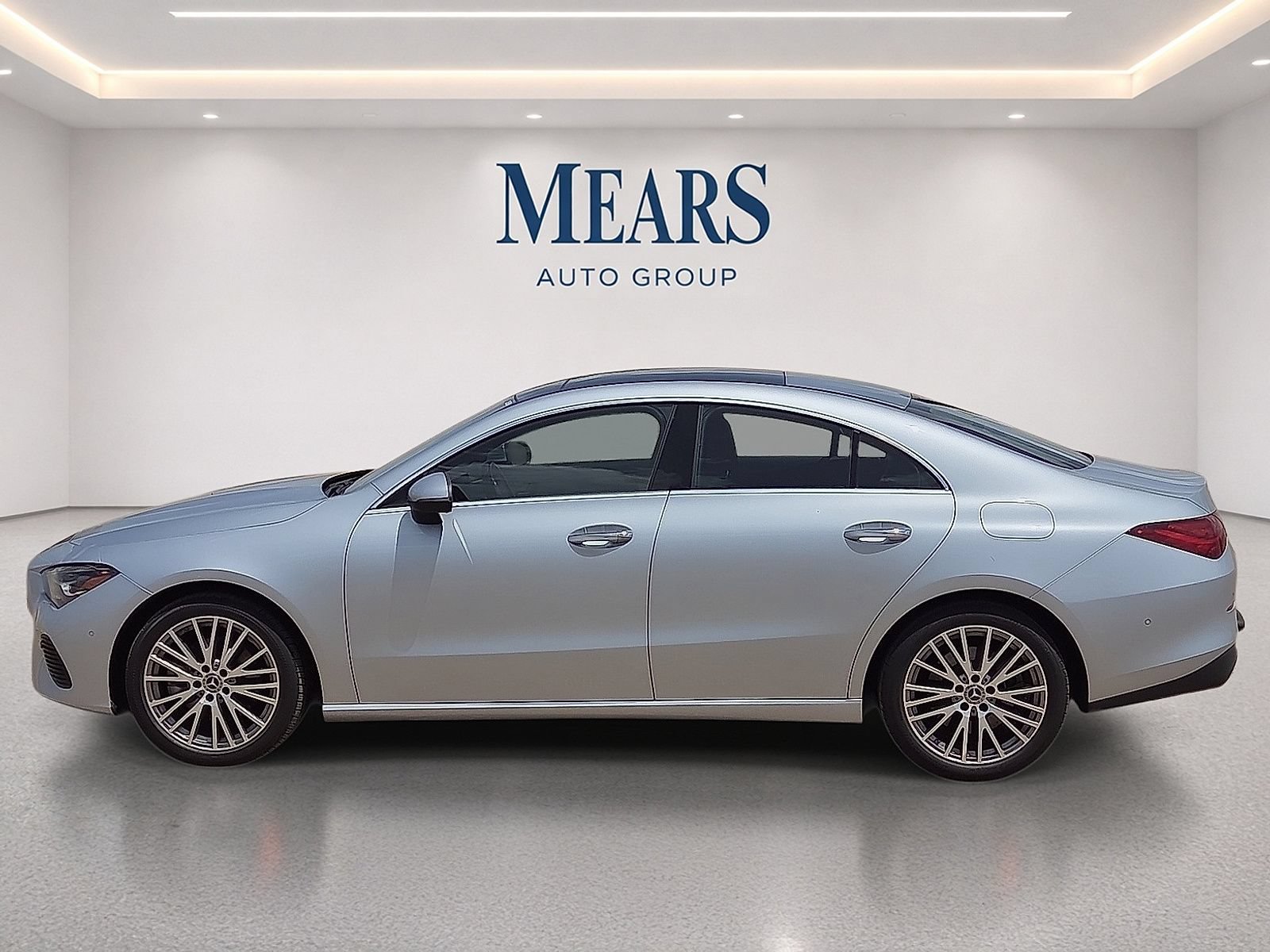 Used 2025 Mercedes-Benz CLA 250 4MATIC image 2