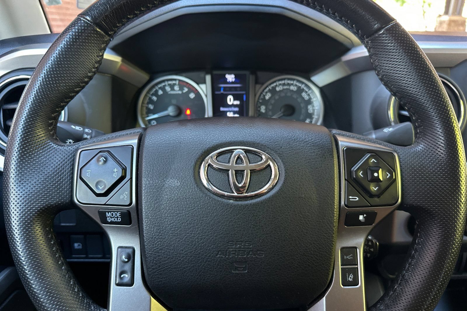 Used 2022 Toyota Tacoma SR5 AWD/4WD image 27