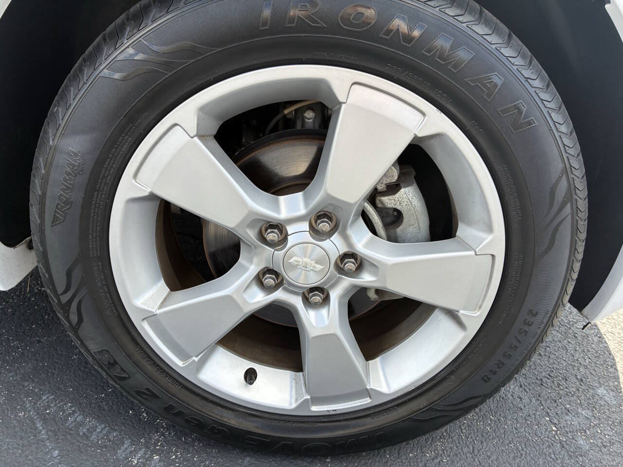 Used 2013 Chevrolet Captiva Sport LTZ FWD image 28