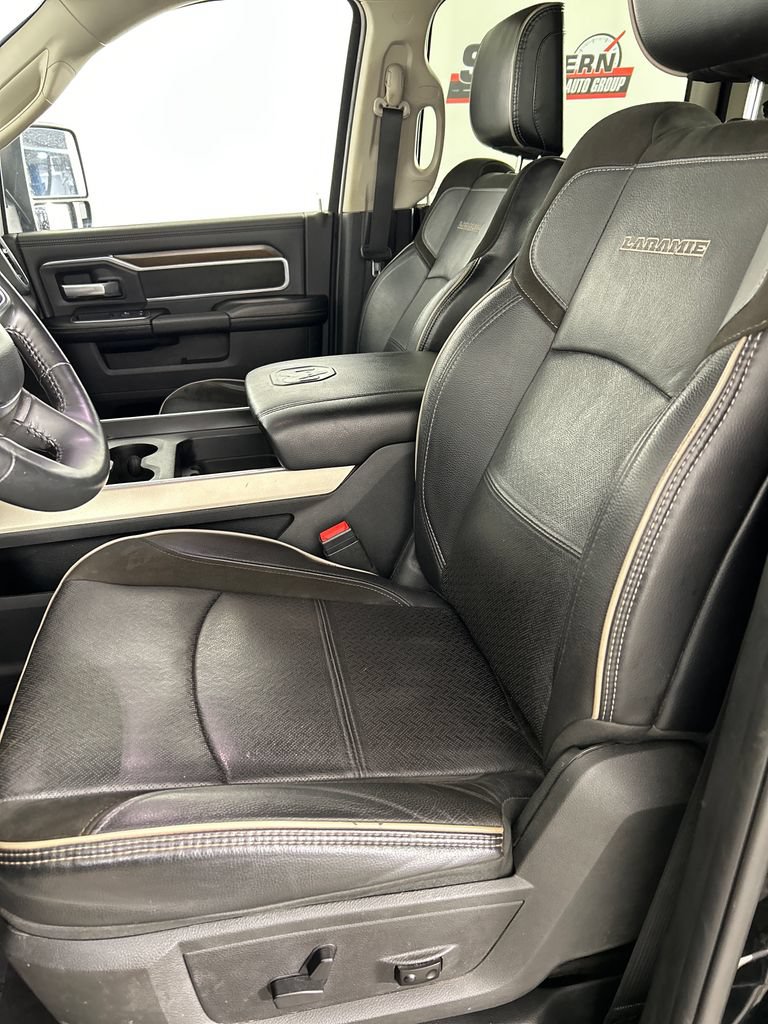 Used 2023 RAM 3500 Laramie AWD/4WD image 13