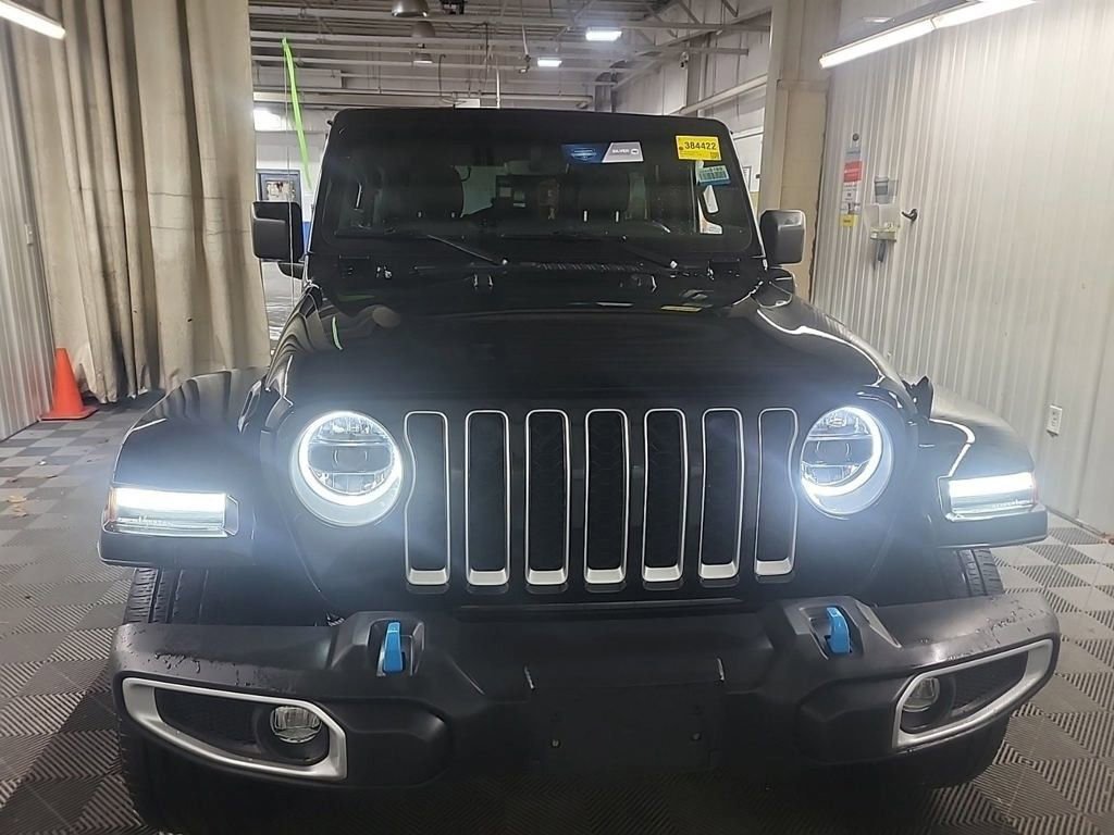 Used 2023 Jeep Wrangler Unlimited Sahara w/ Cold Weather Group image 6