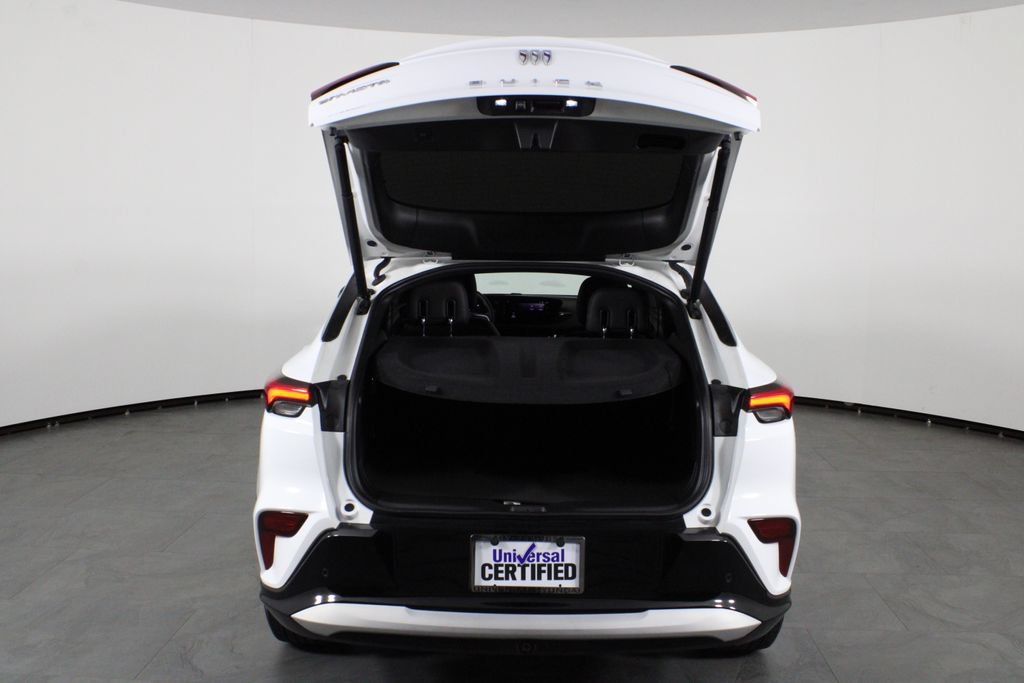 Used 2025 Buick Envista Sport Touring w/ Convenience I Package FWD image 16