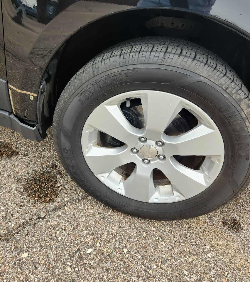 Used 2011 Subaru Outback 2.5i Limited image 32