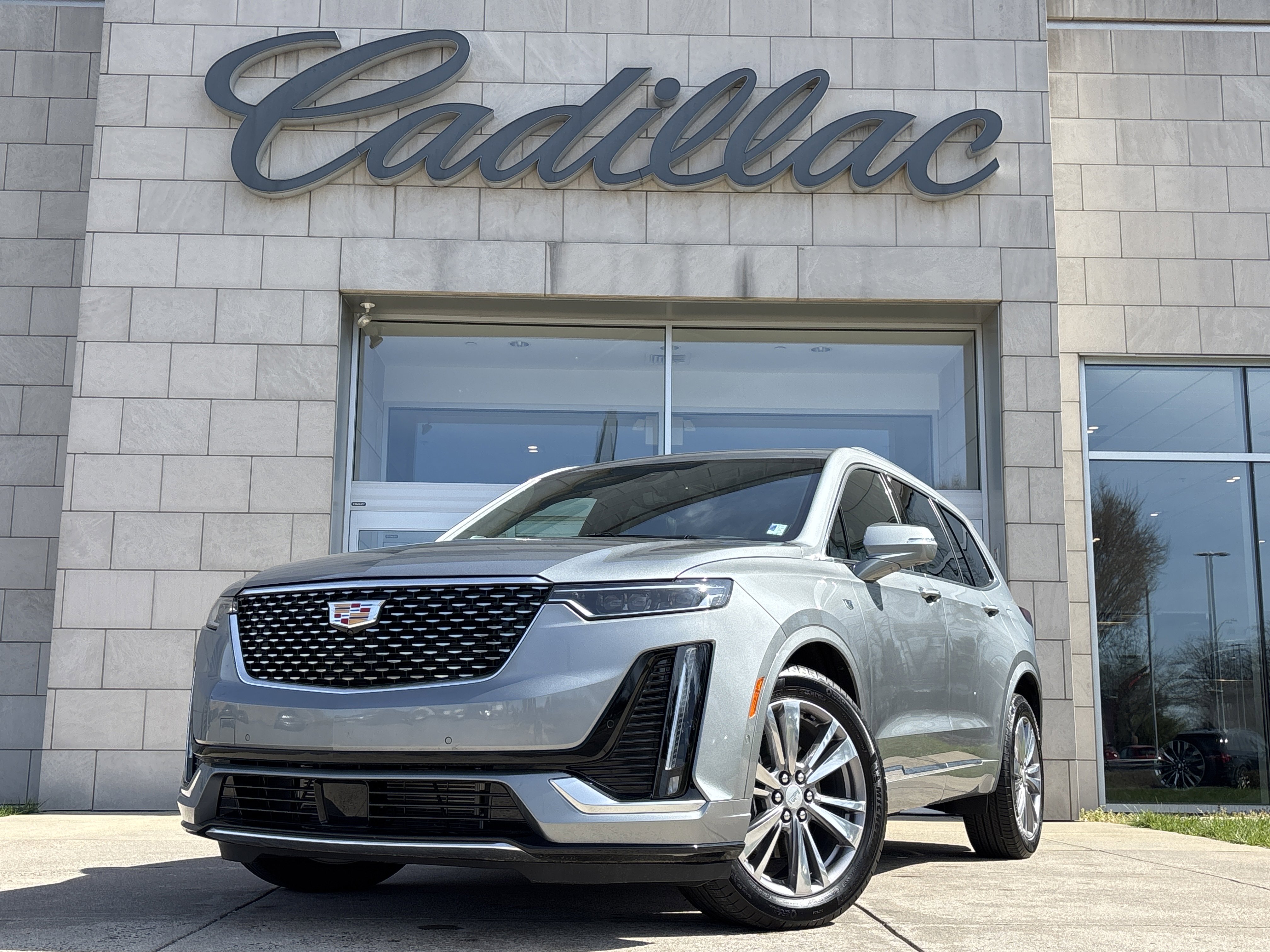 Used 2024 Cadillac XT6 Premium Luxury w/ Platinum Package image 11
