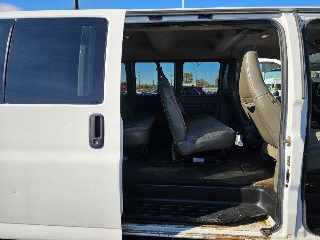 Used 2019 Chevrolet Express 3500 LT w/ LT Preferred Equipment Group RWD image 25