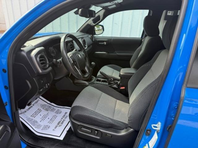 Used 2021 Toyota Tacoma TRD Off-Road w/ Blackout Package (TMS) AWD/4WD image 20