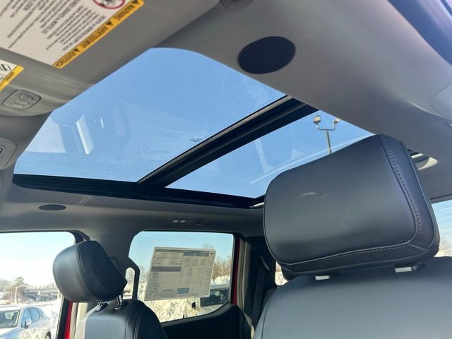 New 2026 Ford F250 Lariat w/ Black Appearance Package image 24