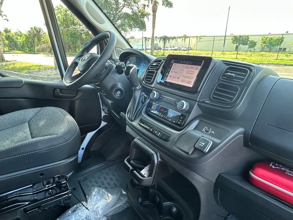 Used 2023 RAM ProMaster 2500 image 24