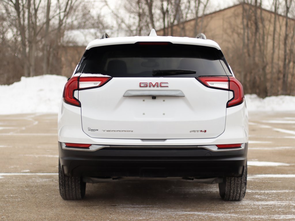 Used 2022 GMC Terrain AT4 image 6