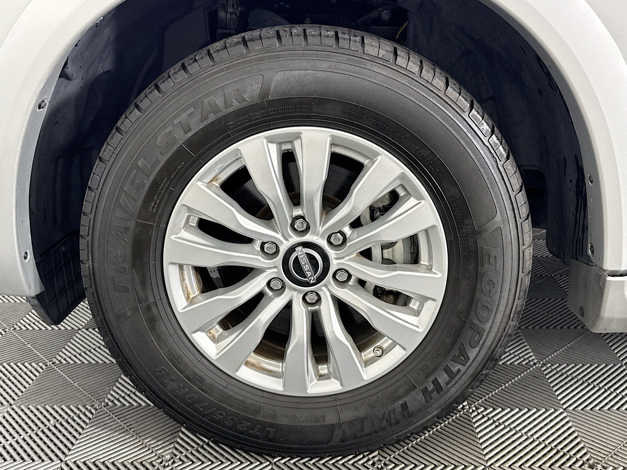 Used 2021 Nissan Armada SV RWD image 36