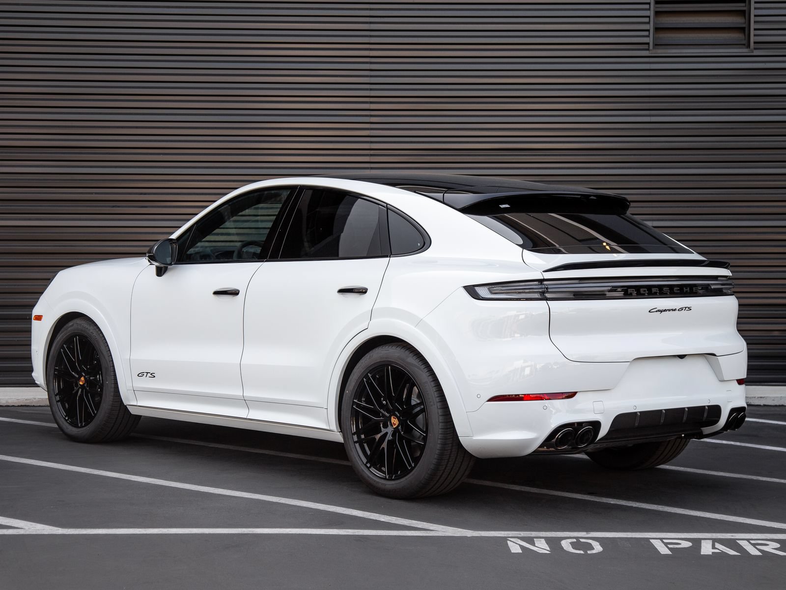 New 2026 Porsche Cayenne GTS AWD/4WD image 3