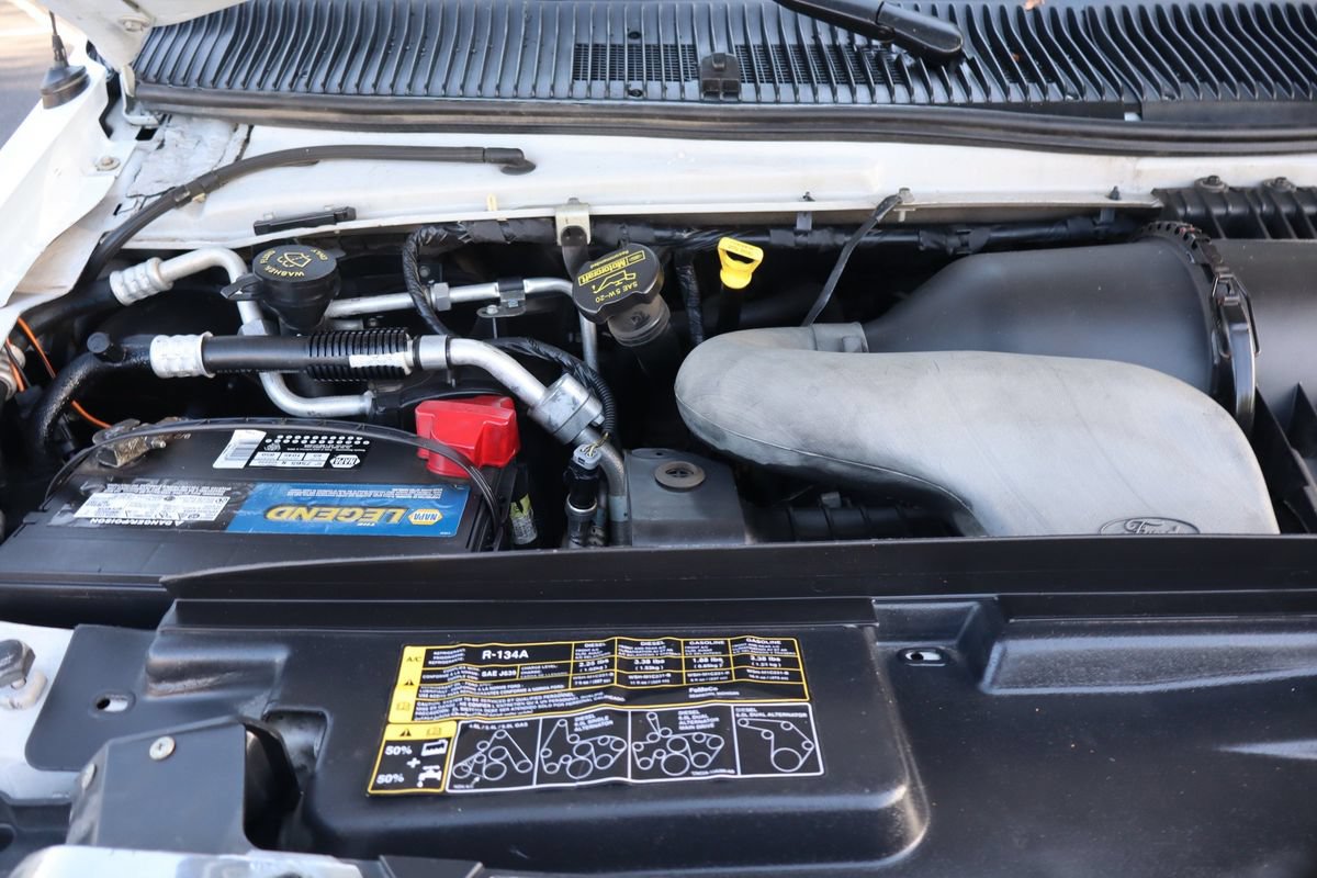 Used 2014 Ford E-250 and Econoline 250 w/ Power Group RWD image 34