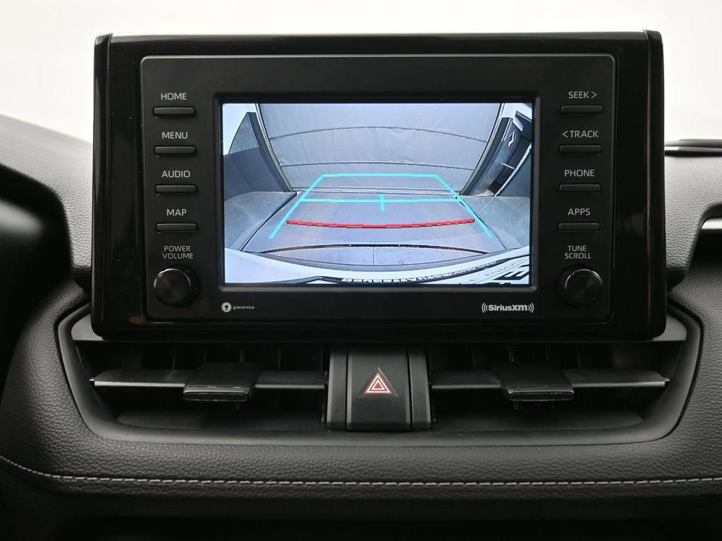 Used 2021 Toyota RAV4 LE image 4