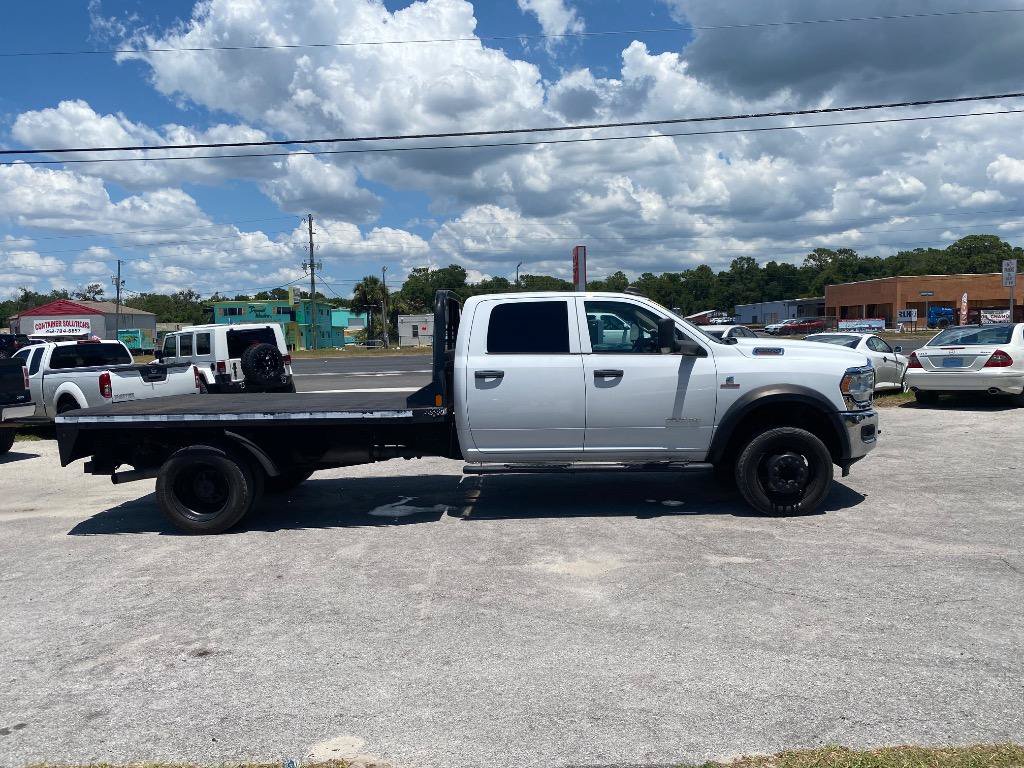 Used 2020 RAM 5500 Tradesman w/ Chrome Appearance Group AWD/4WD image 6