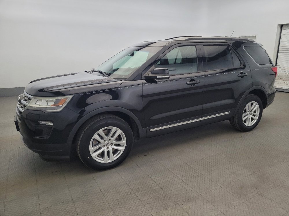 Used 2018 Ford Explorer XLT w/ Equipment Group 202A AWD/4WD image 2