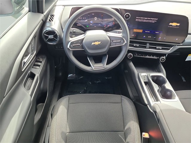 New 2026 Chevrolet Equinox EV LT image 17