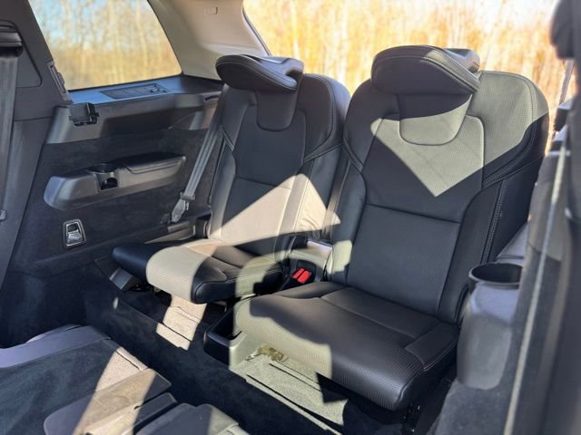 Used 2018 Volvo XC90 T6 Inscription w/ Convenience Package image 9