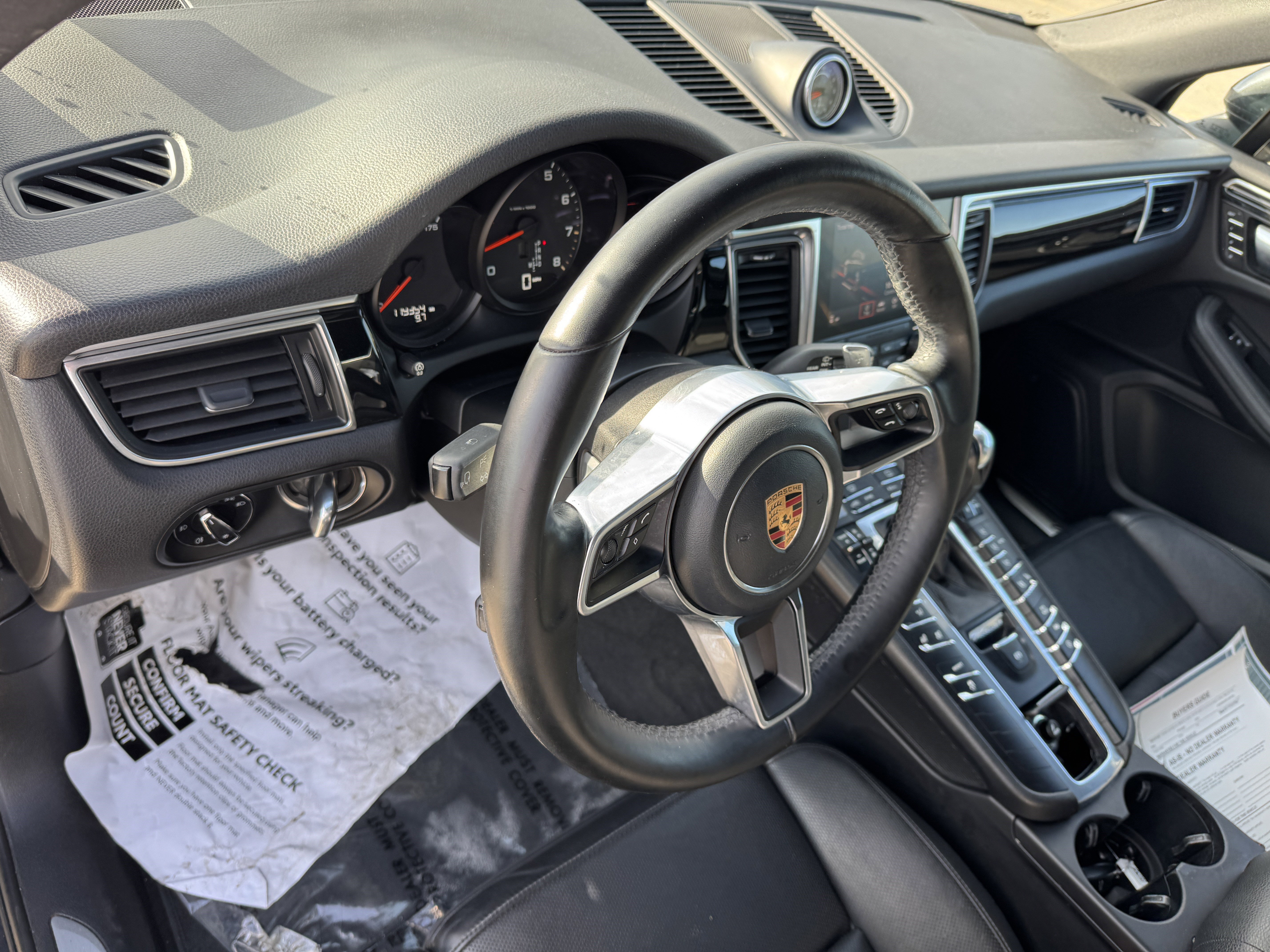 Used 2017 Porsche Macan AWD/4WD image 13