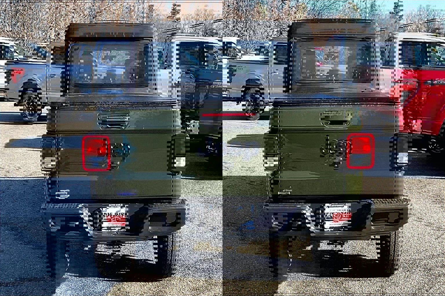 Used 2023 Jeep Gladiator Sport image 4