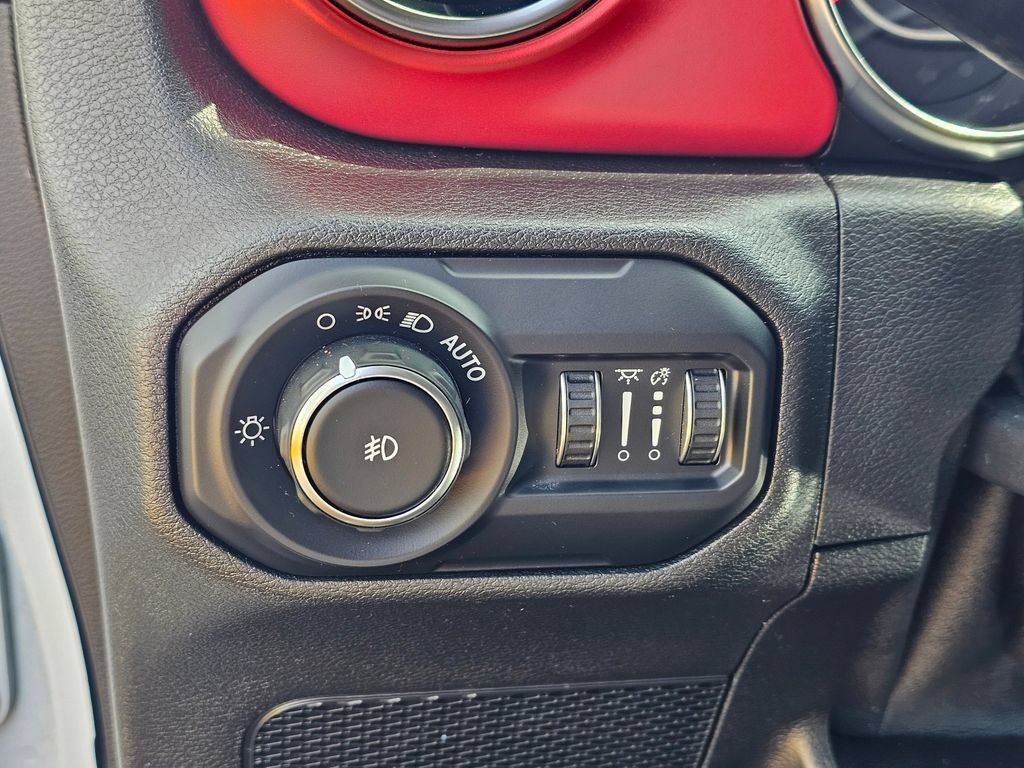 Used 2021 Jeep Wrangler Rubicon AWD/4WD image 20