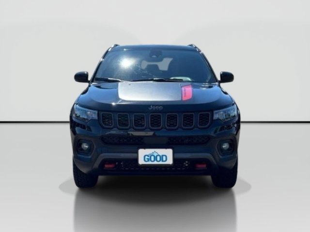 Used 2024 Jeep Compass Trailhawk AWD/4WD image 8