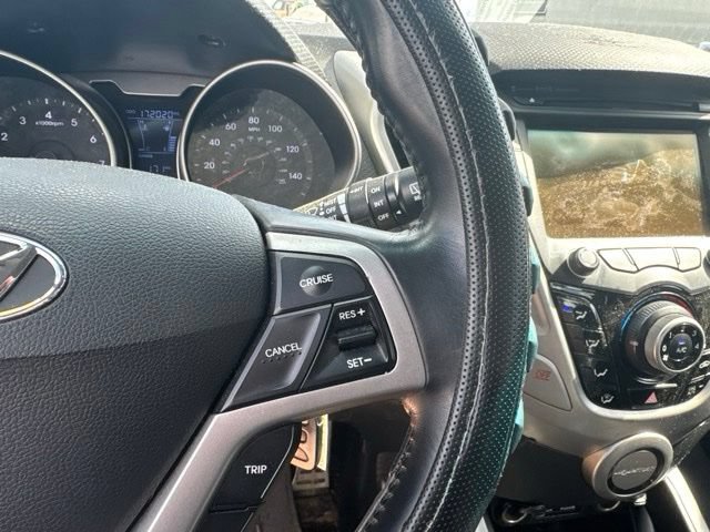 Used 2014 Hyundai Veloster w/ Style Package 02 FWD image 21
