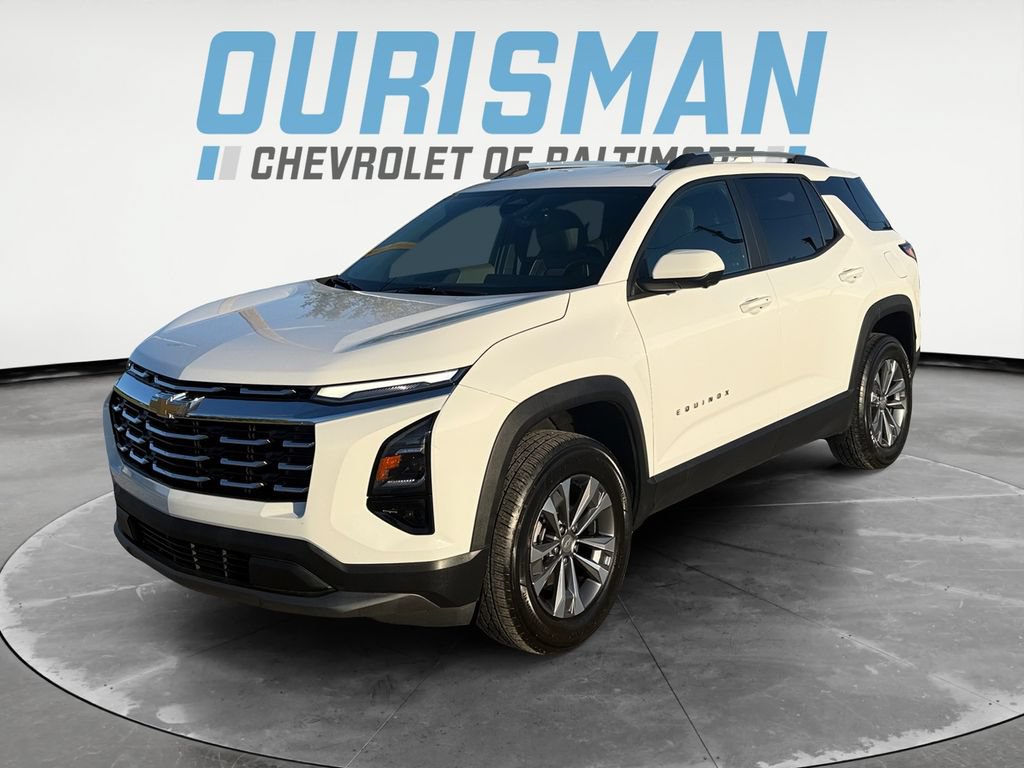 Used 2025 Chevrolet Equinox LT w/ Convenience Package II FWD image 2