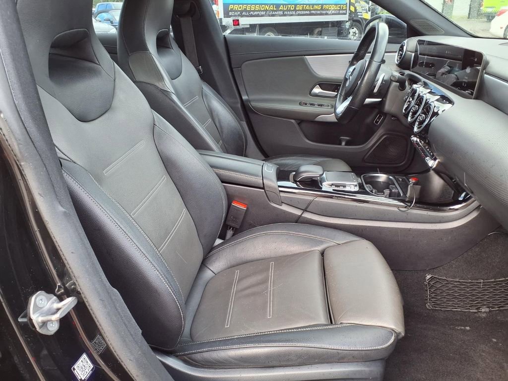 Used 2020 Mercedes-Benz CLA 250 image 13