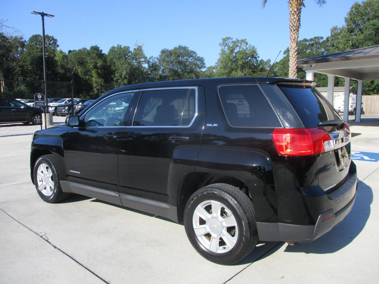 Used 2013 GMC Terrain SLE FWD image 3