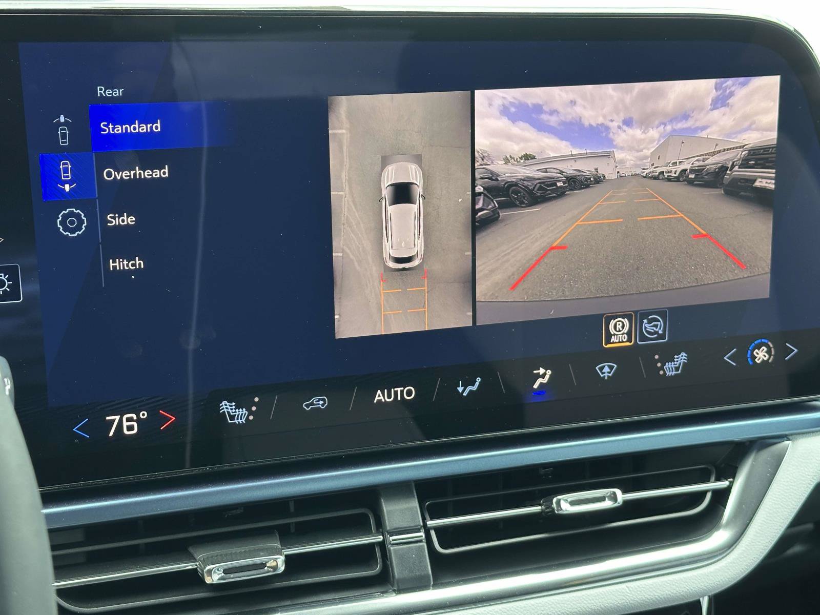 New 2026 Chevrolet Equinox EV LT w/ LPO, Blackout Package FWD image 11