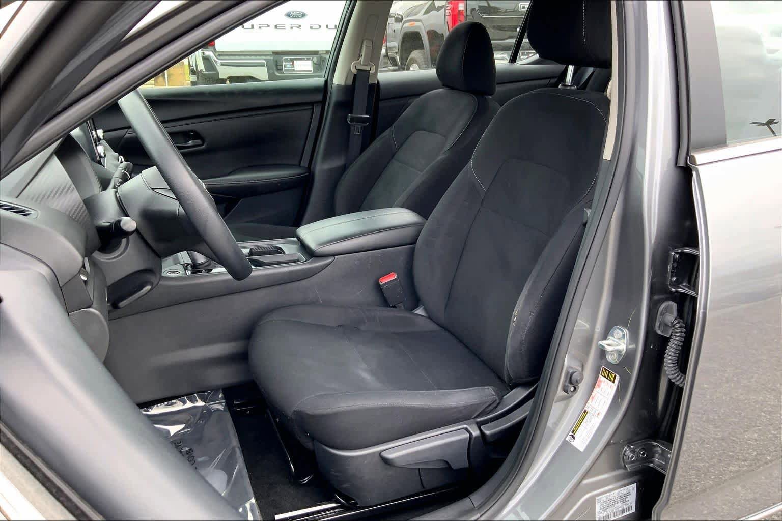 Used 2024 Nissan Sentra S image 8